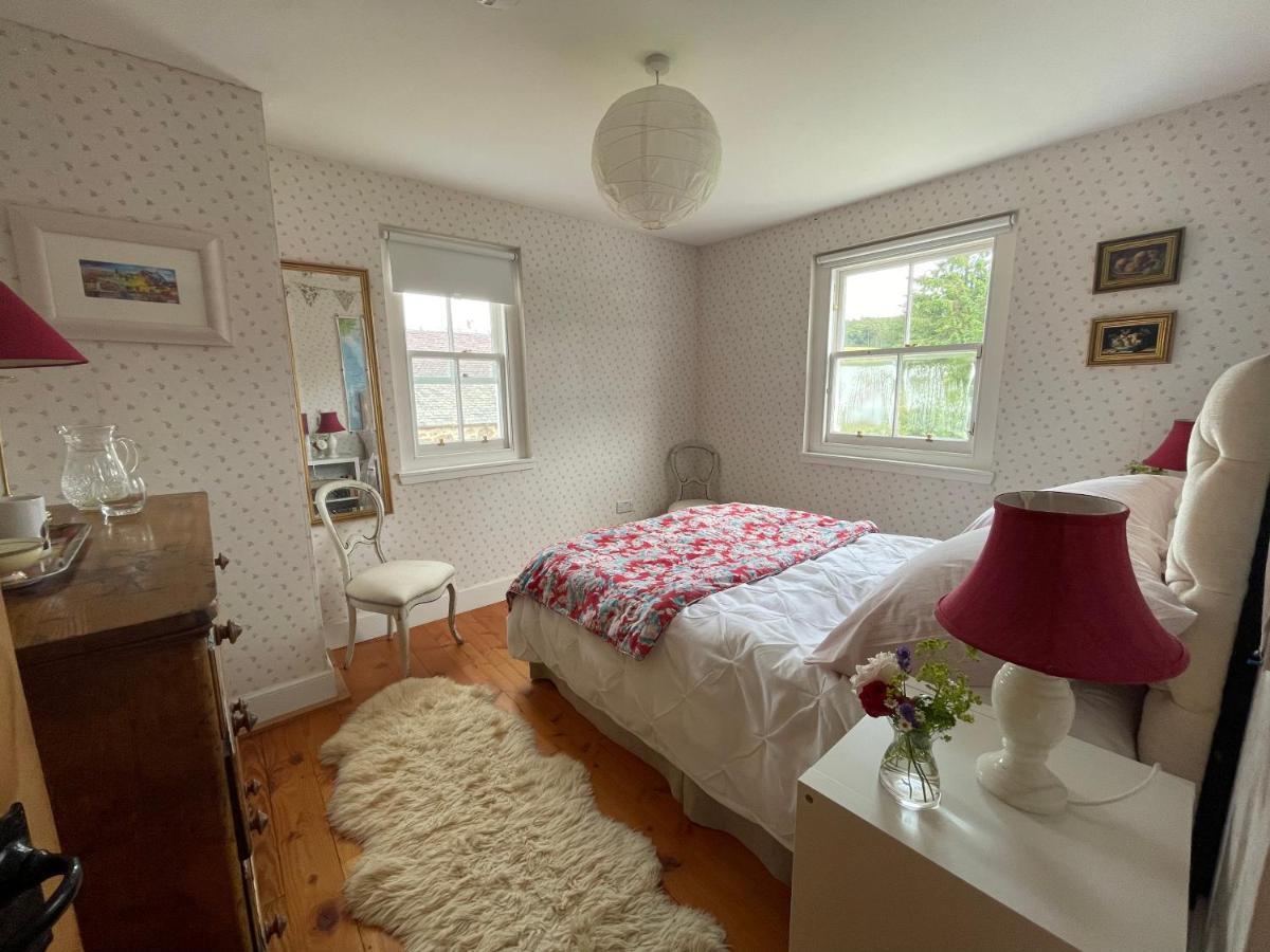 Ladyurd Farmhouse West Linton Eksteriør billede
